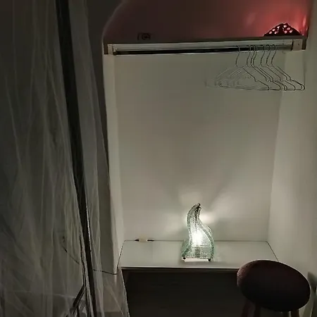 Mentoras' Complex Emporio (Santorini)