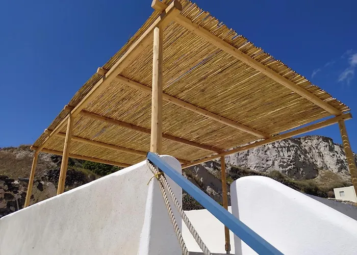 Mentoras' Complex アパート