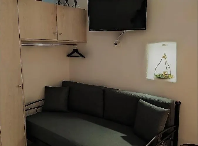 Mentoras' Complex アパート