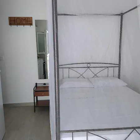 Mentoras' Complex Apartment