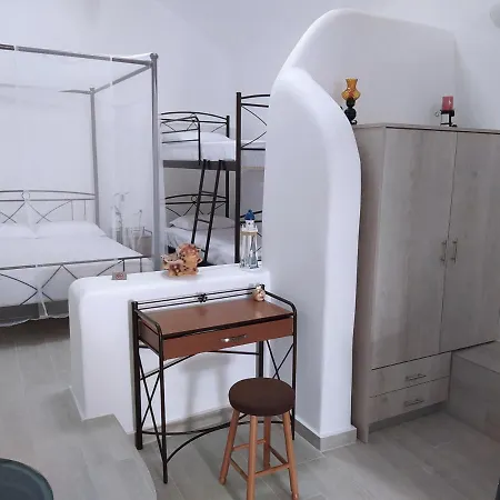 Apartment Mentoras' Complex *