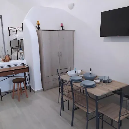 Mentoras' Complex Apartment