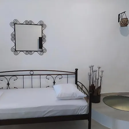 Mentoras' Complex Apartment