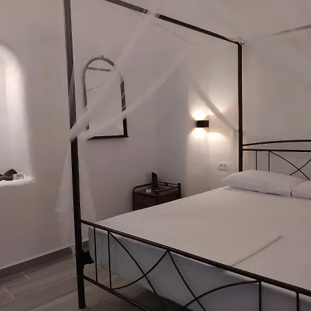 Apartment Mentoras' Complex *