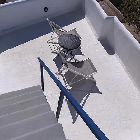 Mentoras' Complex Apartment Emporio (Santorini)