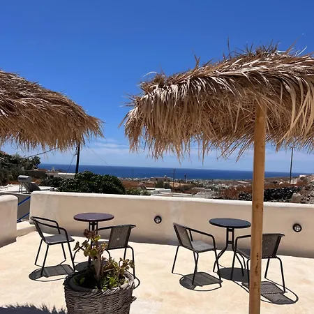 Mentoras' Complex * Emporio (Santorini)