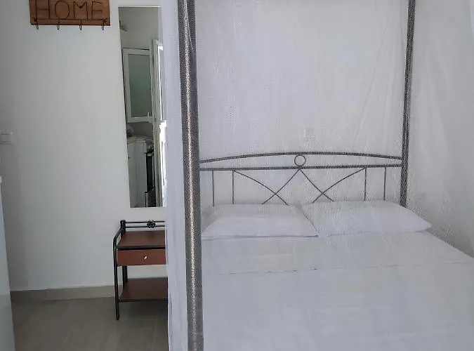 Mentoras' Complex Apartment