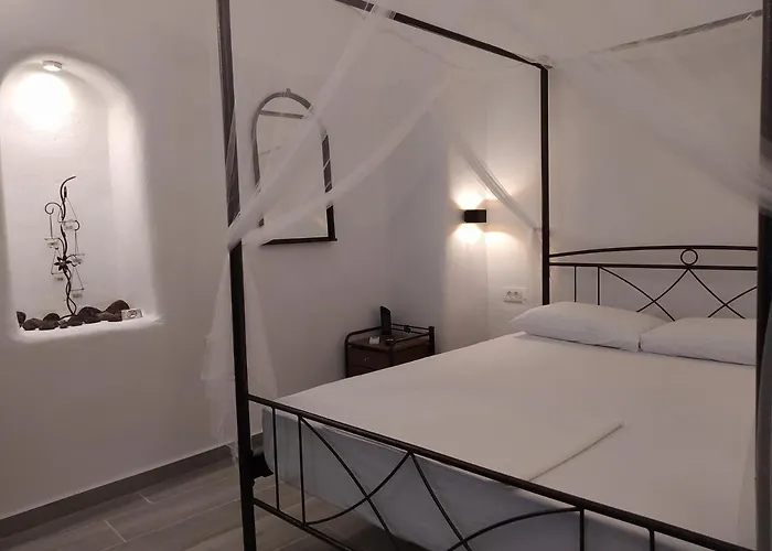 Apartment Mentoras' Complex *